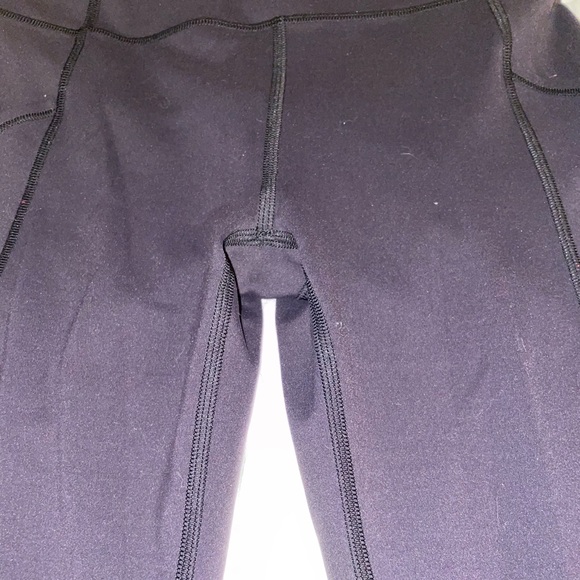 Lululemon legging - Picture 3 of 5